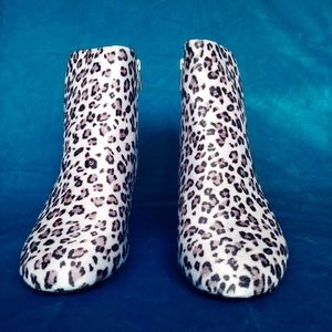 Snow-leopard Print Sidney Bootie- 11W (NEW)
